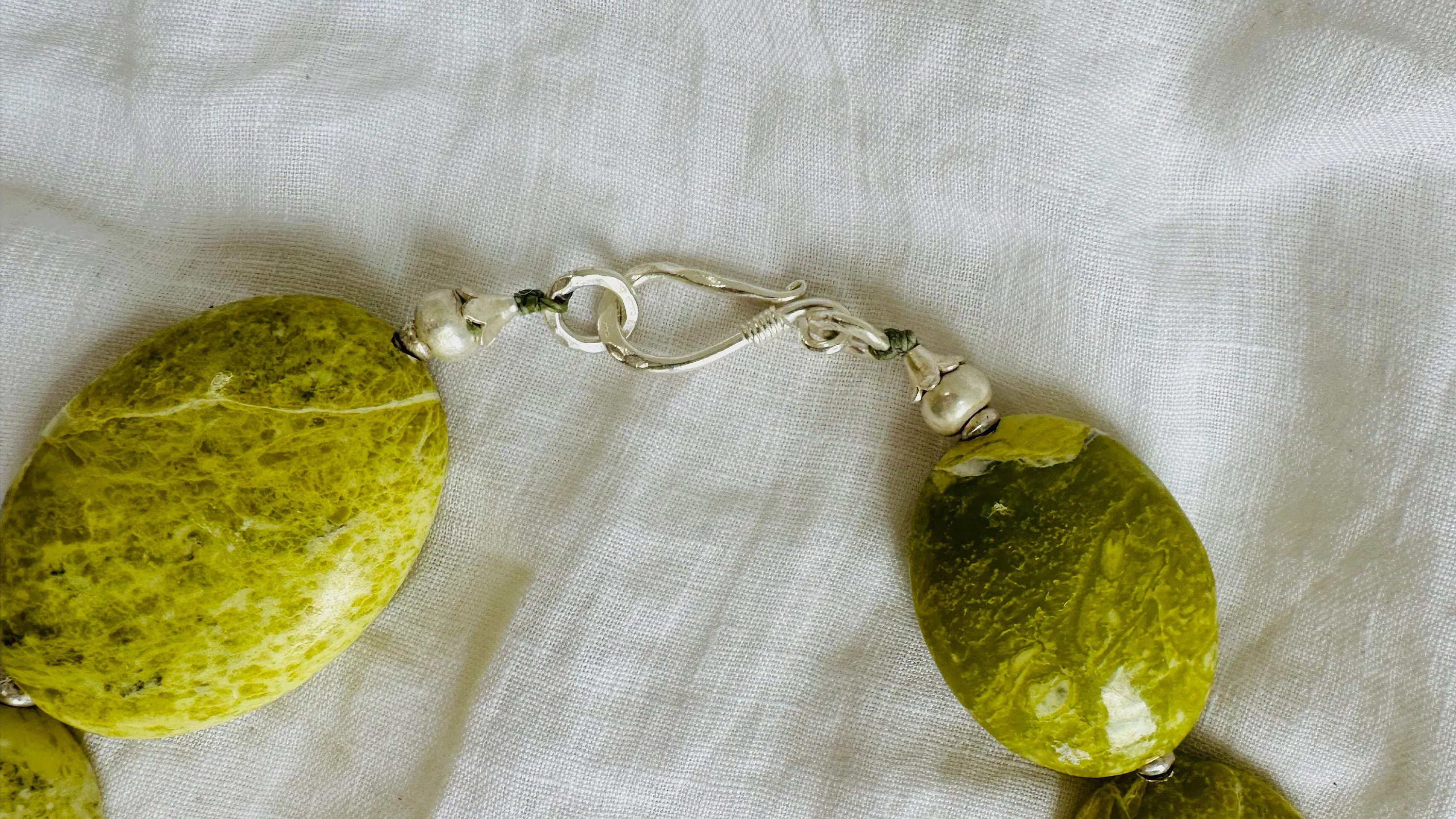 Large Serpentine Necklace. Sterling Silver. 2466