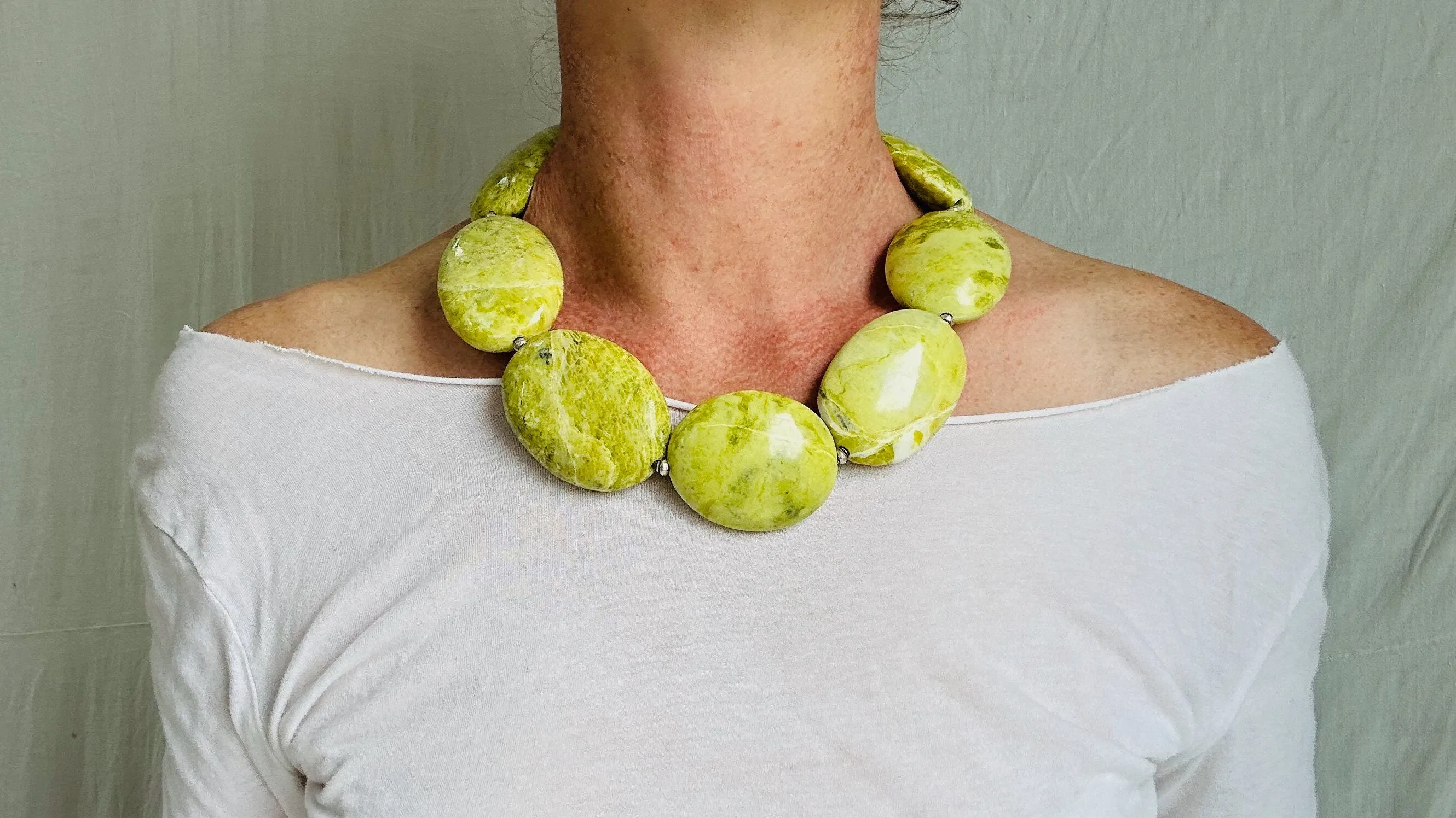 Large Serpentine Necklace. Sterling Silver. 2466