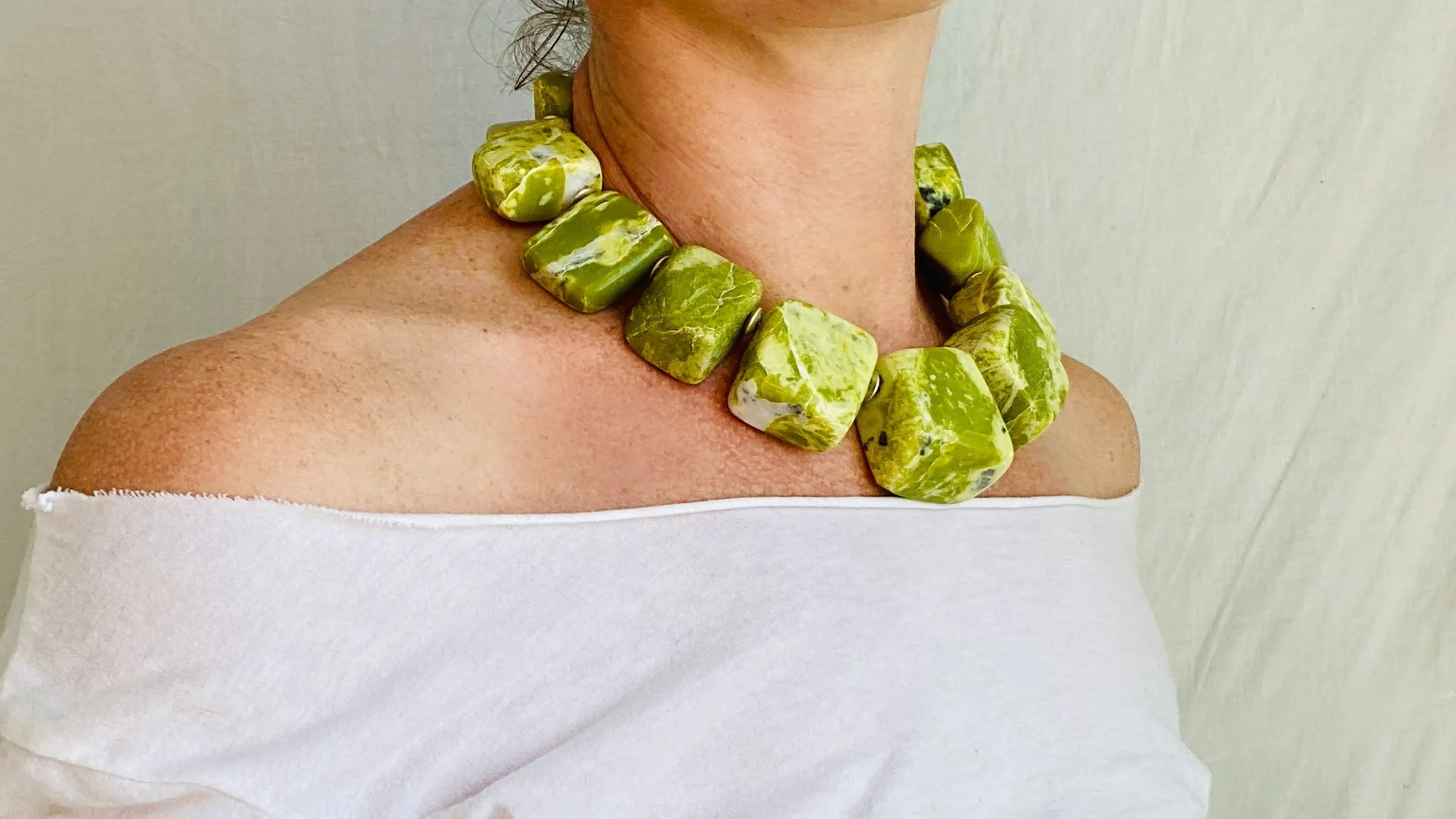 Serpentine Necklace. Large Organic Shapes. Sterling Silver. 0743